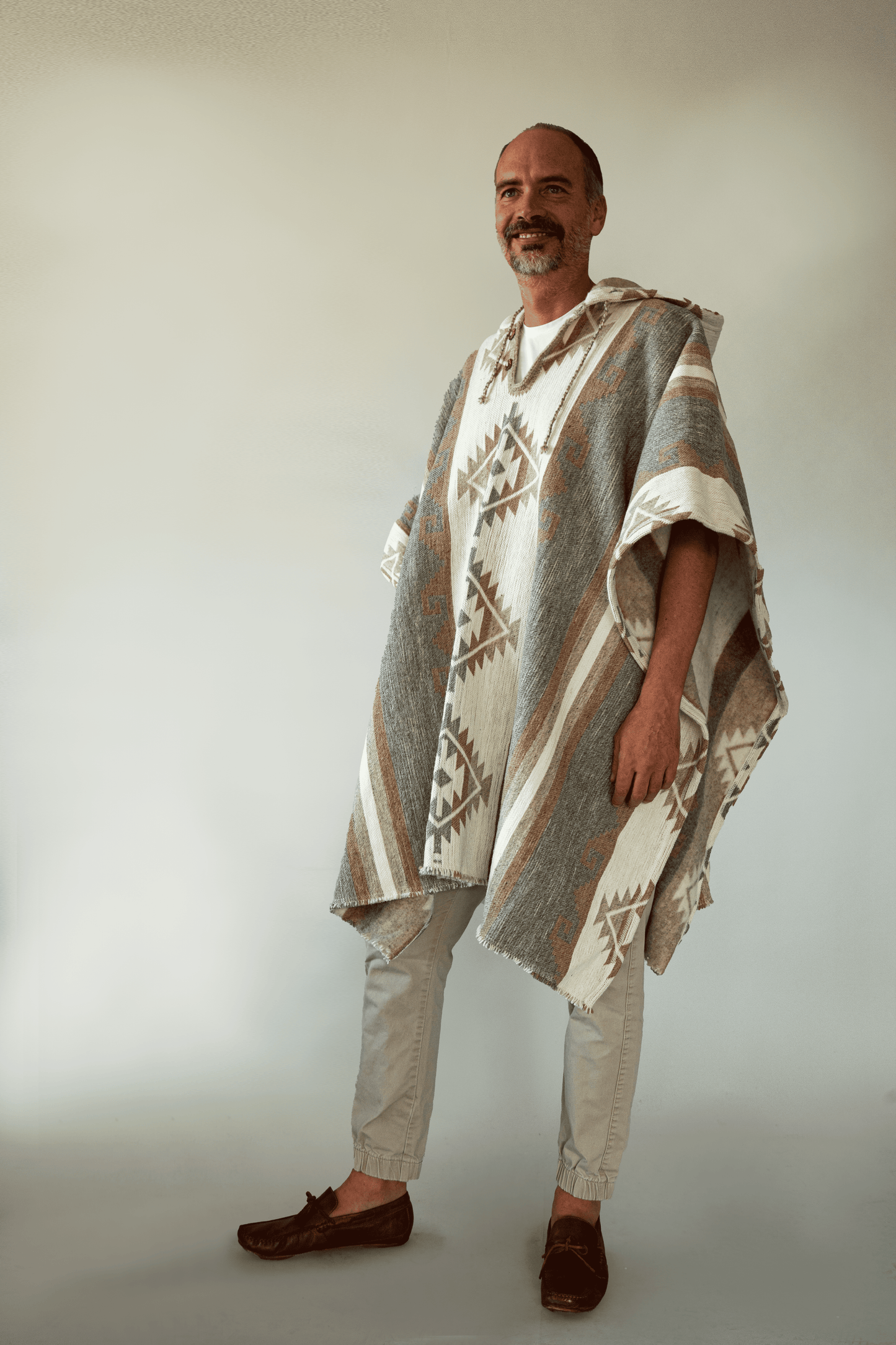 Boho White-Gray Poncho