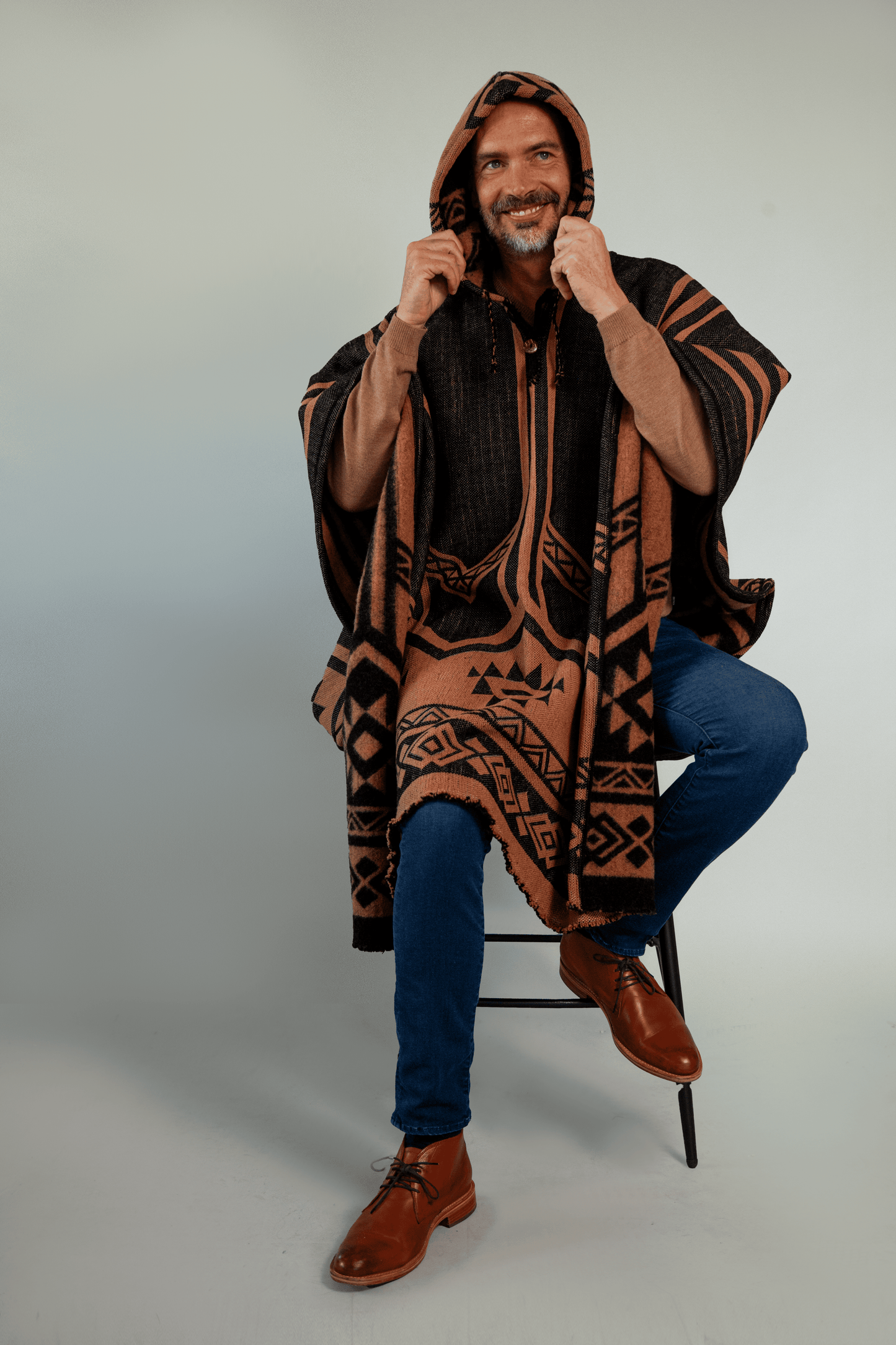 Driftwood Black-Brown Poncho